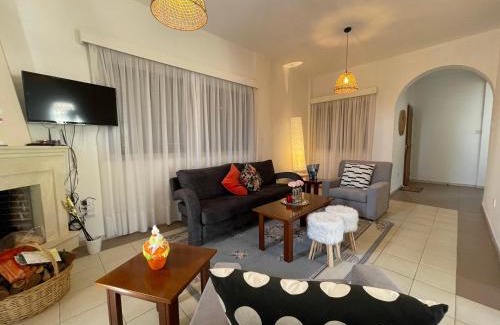 Pomos Villa | Nysa8