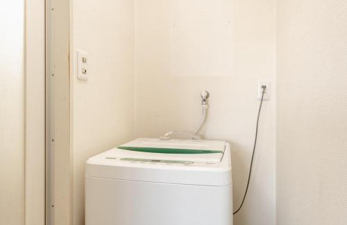 Nishiwaseda Apartment | oビル301