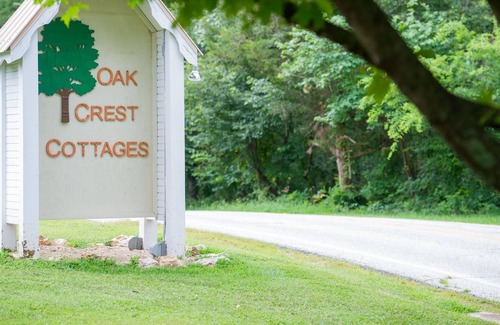 Eureka Springs Cabin | Oak Crest Cottages & Treehouses