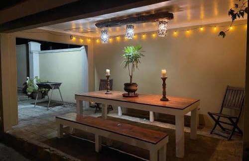 Hillcrest Apartment | OAK HOUSE, Entire holiday home, Self catering, fully equipped, double storey, 3 bedroom, 2 bathroom, outside entertainment, Braai area, 300sqm home