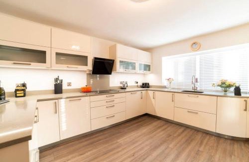 Fence House | Oak Tree Cottage - Pendle - Forest of Bowland