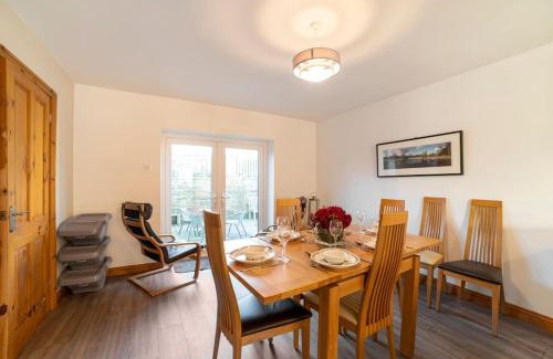 Fence House | Oak Tree Cottage - Pendle - Forest of Bowland