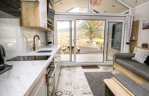 Crossgates Cottage | Oak Tree View
