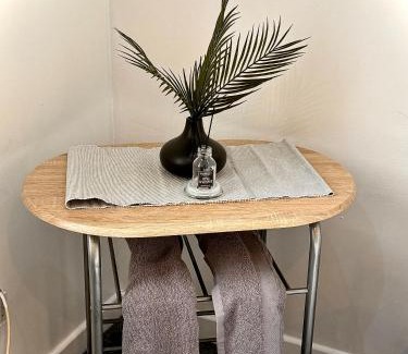 Burnley Bed & Breakfast | Oakbridge Studios