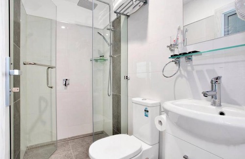 Burnie House | Oakleigh Guest House with Ocean Views - Room 7