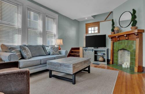 Oakley House | Oakley Square 3BR Charmer - Total Walkability home