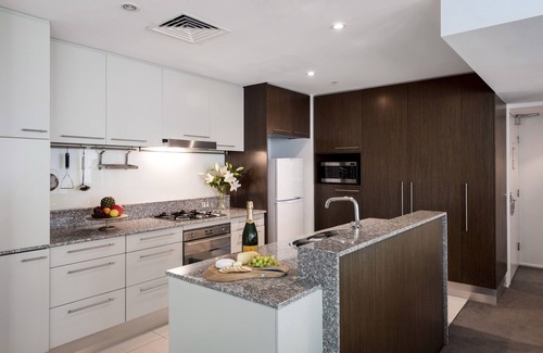 Brisbane Central Business District Apartment | Oaks Brisbane Aurora Suites