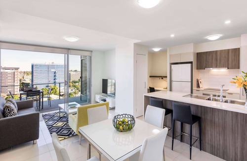 Woolloongabba Apartment | Oaks Brisbane Woolloongabba Suites
