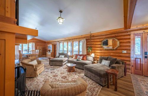 Nipomo House | Oakwood Lodge