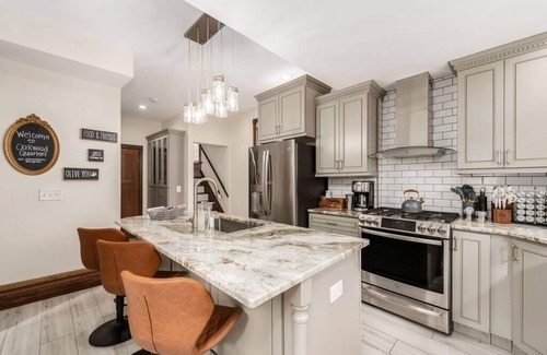 Columbus House | Oakwood Quarters