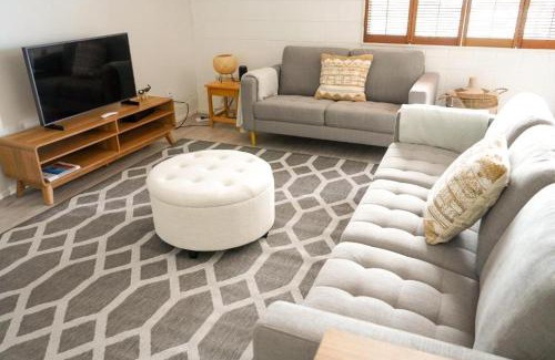 Belgian Gardens Apartment | Oasis 2 On Eden