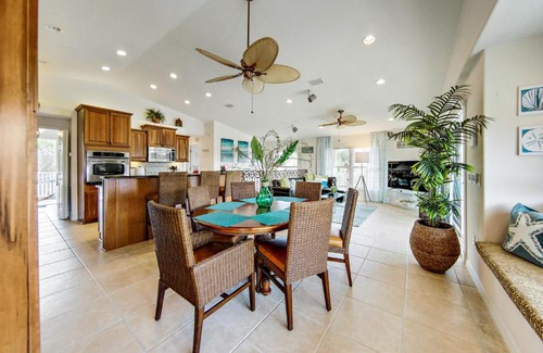 Marineland Acres House | Oasis by the Sea Beach Front Community - Luxurious Pool Spa Home with Waterfall - Sleeps 10 - Come