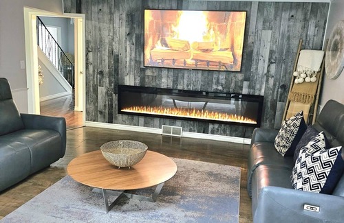 Ingersoll Villa | *OASIS*