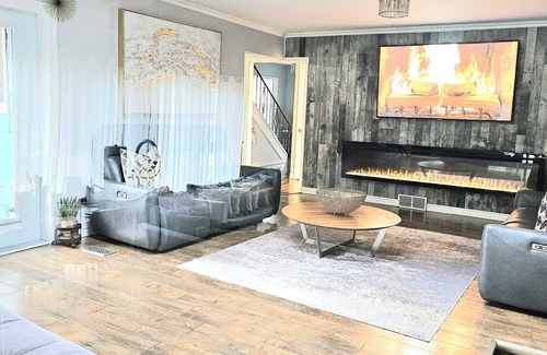 Ingersoll Villa | *OASIS*