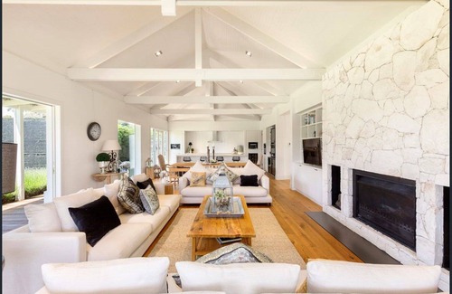 Flinders House | Oasis of Flinders is a rare gem