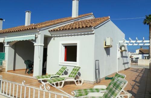 Vergel House | Oasis Park Susana
