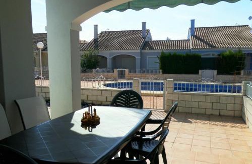 Vergel House | Oasis Park Susana