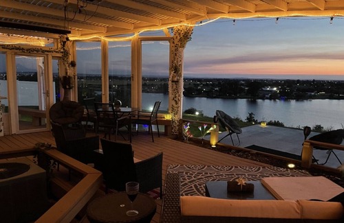 Moses Lake House | Oasis Retreat at The Lake! King Bed