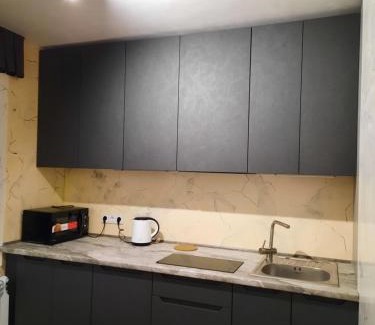 Holosiivskyj Apartment | OazisKiev Квартира з власною сауною-хамамом!