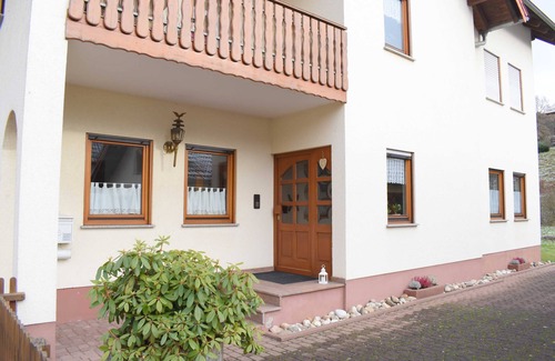 Untersensbach Apartment | OB-Ferienwohnung Sensbachtal - Holiday apartment Sensbachtal