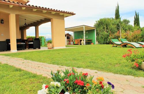 Pescia Romana Villa | Oca Bianca