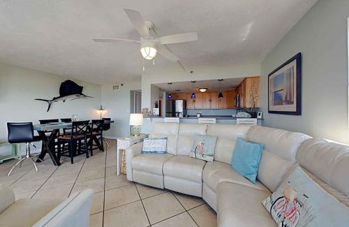 Ono Island Apartment | Ocean Breeze West #201