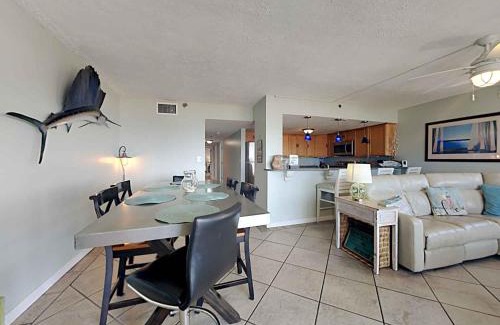 Ono Island Apartment | Ocean Breeze West #201