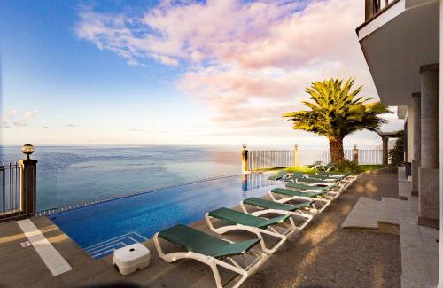 Ponta do Sol Villa | Ocean Cliff