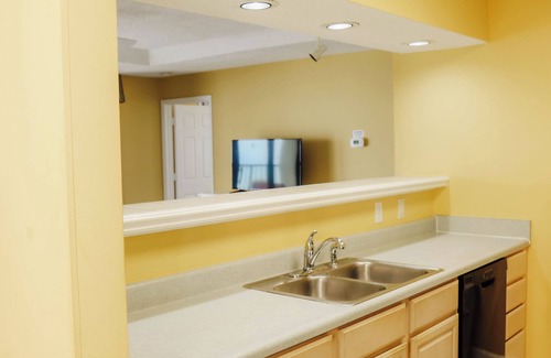 Cherry Grove Beach Condo | Ocean Club Resort Myrtle Beach a Ramada by Wyndham