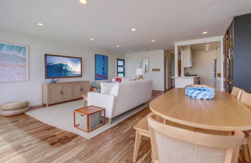 South Mission Beach House | Ocean Front * 3 Water View Patios * A/C