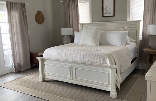 Treasure Cay House | Ocean Front Beautiful Bahamas Home 4 BedRoom 2 Bath with a Dock