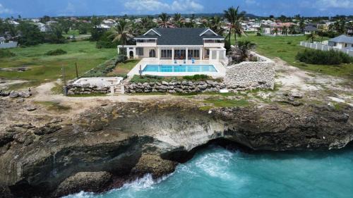 Work Hall Villa | Ocean Mist Villa 5Bd by ZenBreak