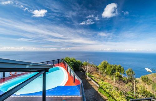 Faja da Ovelha House | Ocean Panorama House by Homie