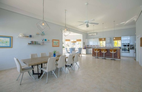 Dawn Beach Estates Villa | Ocean Pearl Luxury villa