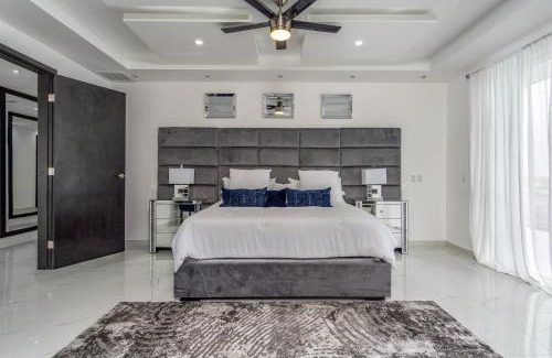 Backus House | Ocean Pearl House