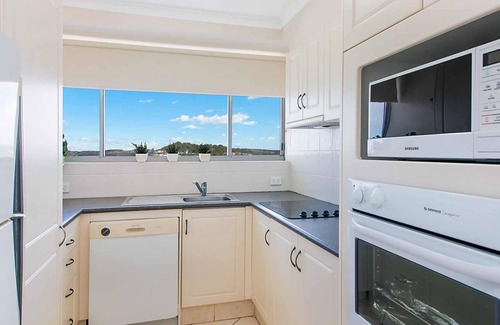 Coolangatta Apartment | Ocean Plaza 1466 - Coolangatta Beachfront - Min. 3 Night Stays!