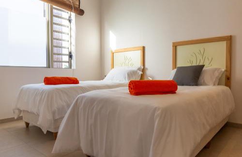 Pointe Aux Piments Apartment | Ocean Point B3