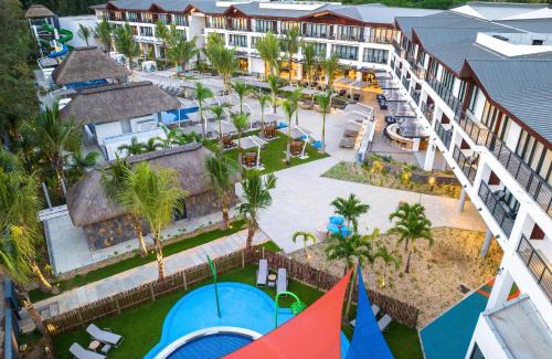 Port Chambly Resort | Ocean's Creek Beach Hotel