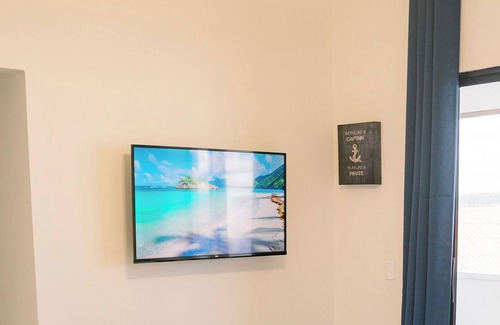 Puerto Barillas House | Ocean Vibes Home