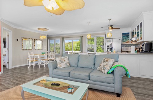 Emerald Isle House | Ocean View 3BR w/Pool, Game Room & Decks – Short Walk to Beach!