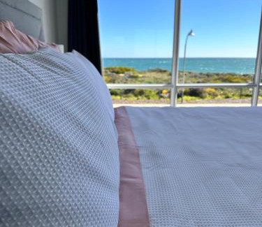 Halls Head House | Ocean View Beach House !