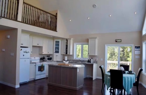 Brigus South Cottage | Ocean‑View Cottage w/Whale & Iceberg Spotting – 5 Min to East Coast Trail