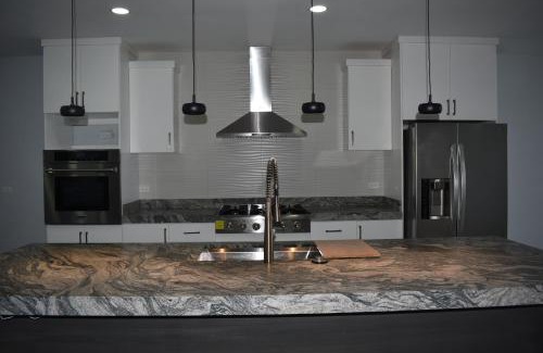Primo Tapia House | Ocean View Home Mision Viejo KM50 Gated Security