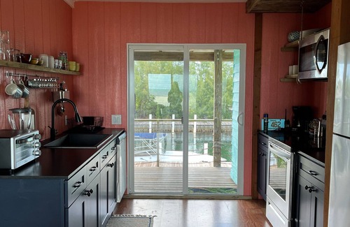 Port Royal House | Ocean view home on canal w/dock in South Bimini