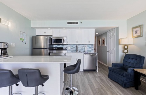 Myrtle Beach Condo | Ocean View Ocean Forest Plaza w Balcony
