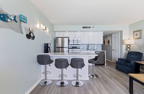 Myrtle Beach Condo | Ocean View Ocean Forest Plaza w Balcony