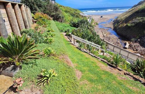Baylys Beach House | Ocean View Terrace