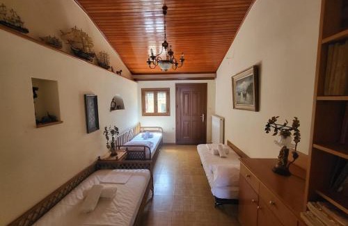 Karystos Apartment | Ocean View Villa