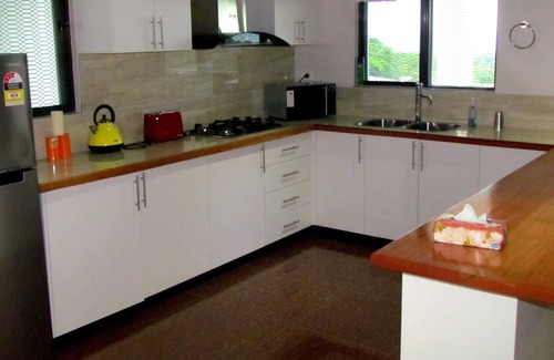 Cuvu House | **Ocean View** Whole house