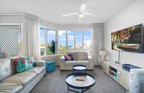 Kings Beach Apartment | Ocean Views & Rooftop on Saltair - Kings Beach